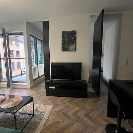Apartment Chmielna Riverside